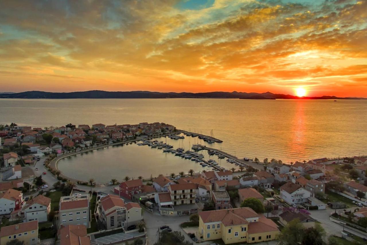Apartments With A Parking Space Bibinje, Zadar - 12270 Exterior photo